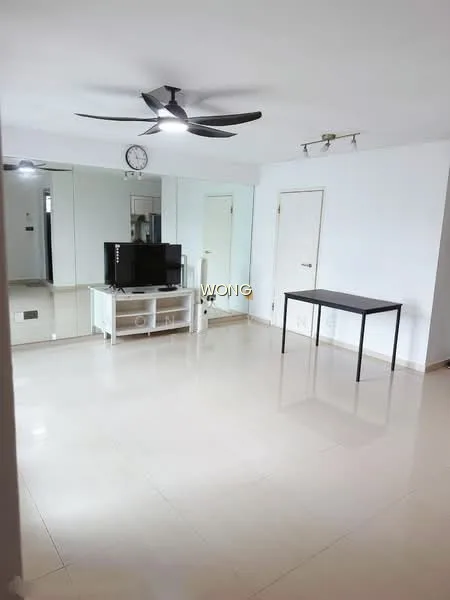 395 Bukit Batok West Avenue 5 image 1 of 10