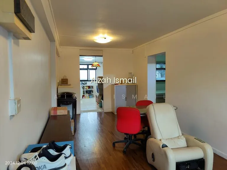 19 Marsiling Lane image 1 of 10
