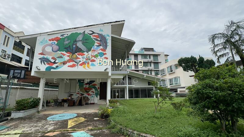 HILLSIDE DRIVE photo 4