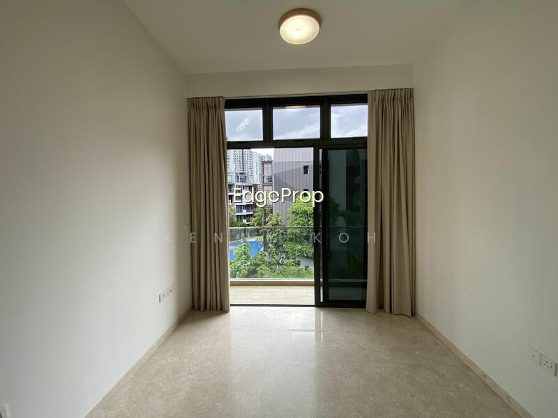 38 JERVOIS
