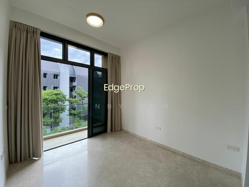 38 JERVOIS photo 2