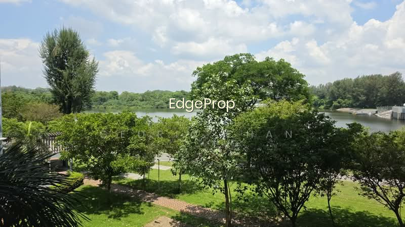 325A SUMANG WALK photo 2
