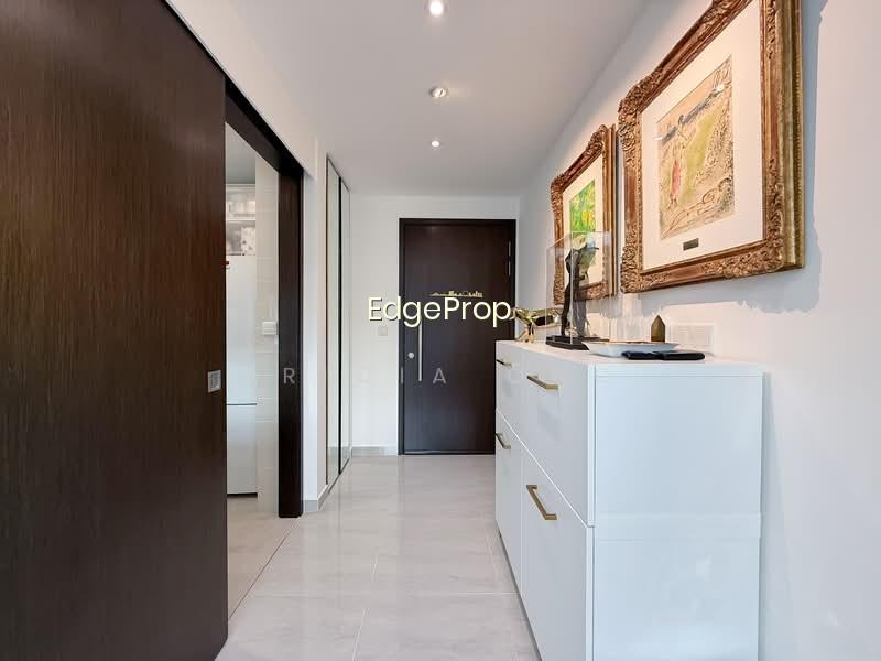 SYMPHONY SUITES photo 3