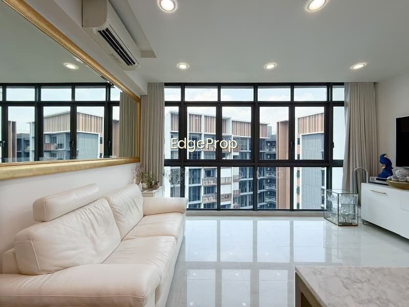 SYMPHONY SUITES photo 6