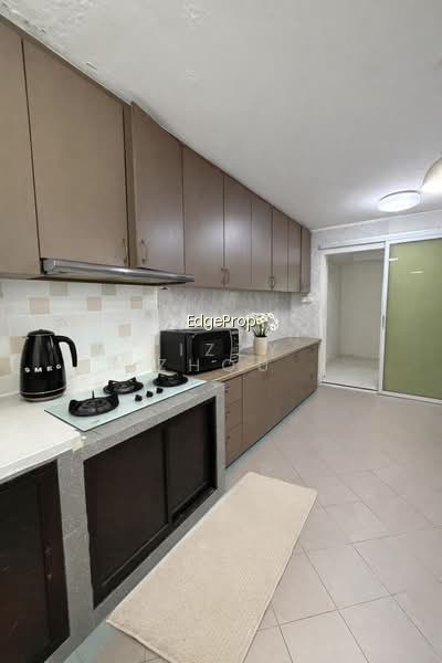 234 SERANGOON AVENUE 3 photo 2