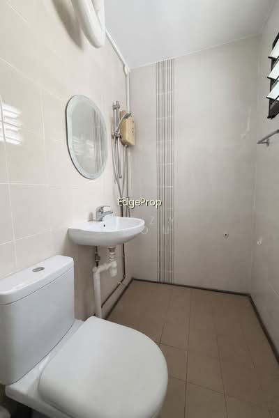 234 SERANGOON AVENUE 3 photo 4