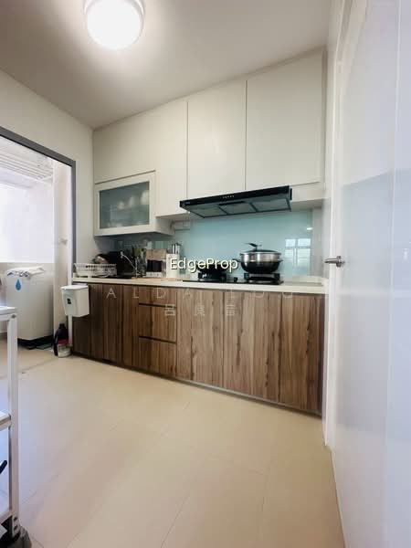 36 MARGARET DRIVE image 1 of 10