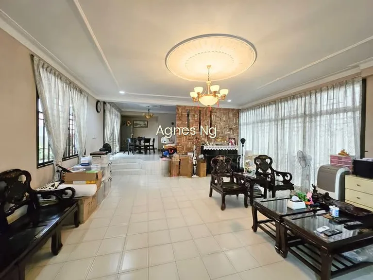 LANDED7772@ 2 Storey Detached House Near MRT image 1 of 9