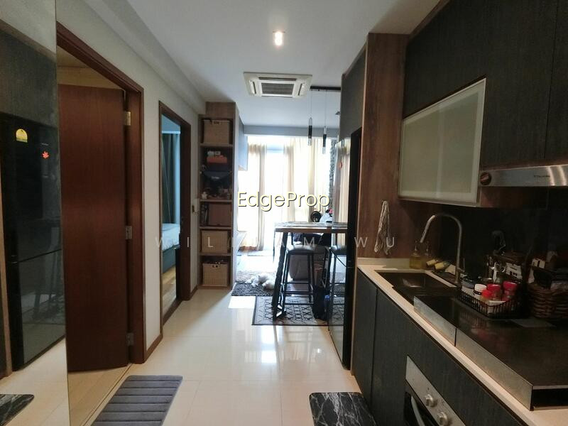 REZI 26 photo 2