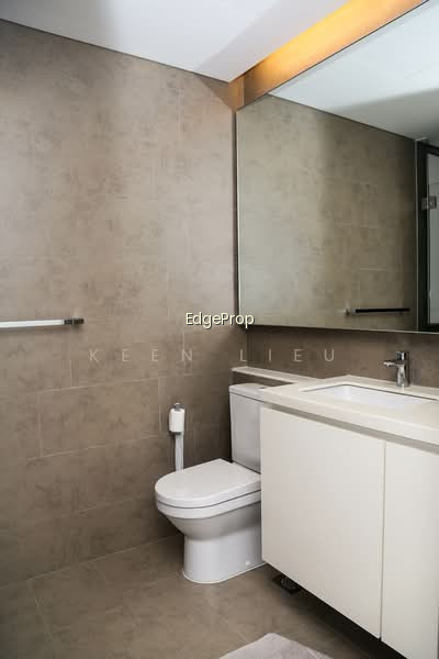 STRATUM photo 6
