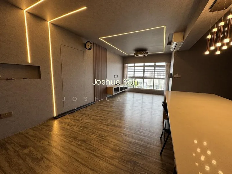 409C Northshore Drive image 1 of 9