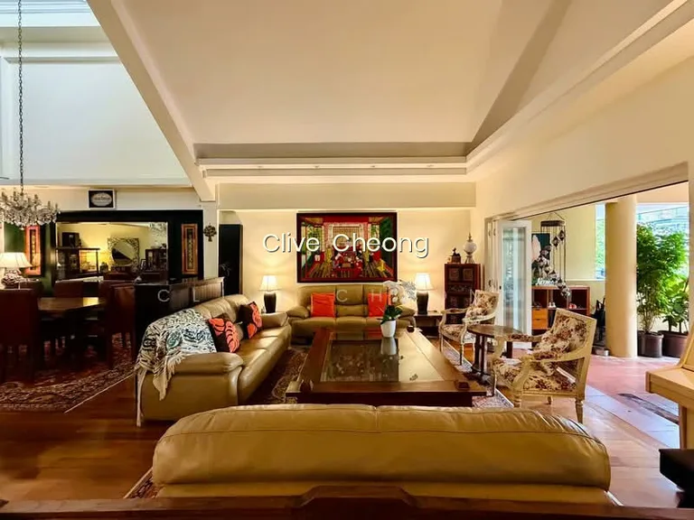 Crowhurst Drive image 1 of 10