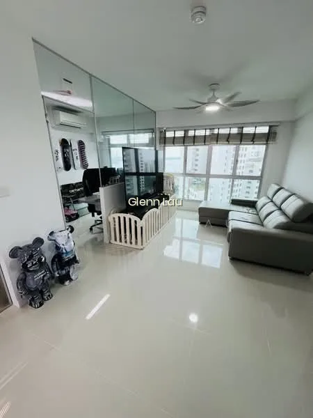 422B Northshore Drive image 1 of 10