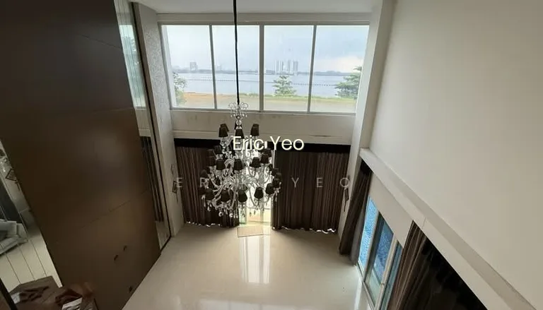 Rare 7 Bedrooms Bungalow at Wak Hassan Sembawang image 1 of 10