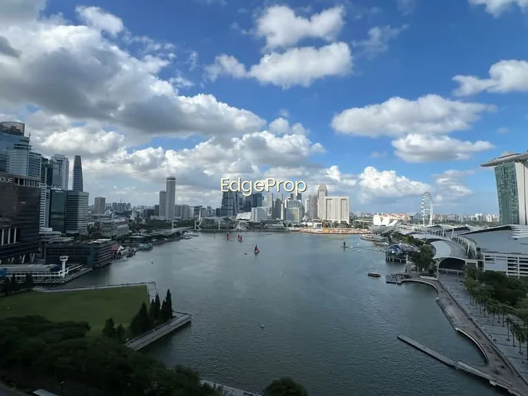 Marina Bay Residences image 1 of 8