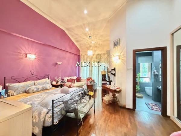 CHEAP! 3STY FH TERRACE, OPEN CONCEPT, AIR WELL, AMENITIES, CONVENIENCE, MRT photo 4
