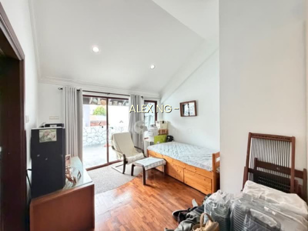 CHEAP! 3STY FH TERRACE, OPEN CONCEPT, AIR WELL, AMENITIES, CONVENIENCE, MRT photo 6