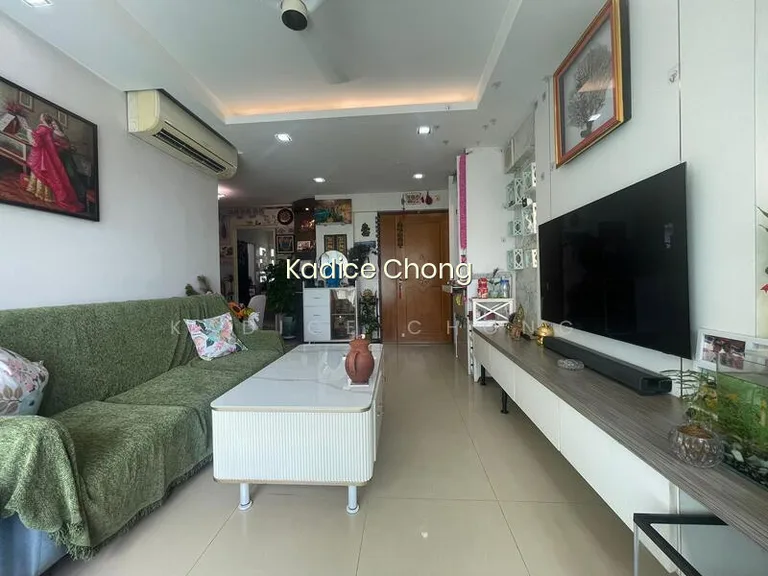 266C Compassvale Bow image 1 of 8