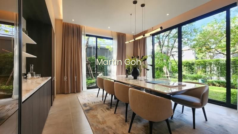 ? VALUE-DRIVEN MODERN GCB — ELEVATED • POOL • ATTIC • VALUE BUY? photo 3