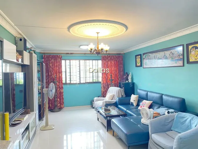 238 Jurong East Street 21 image 1 of 10
