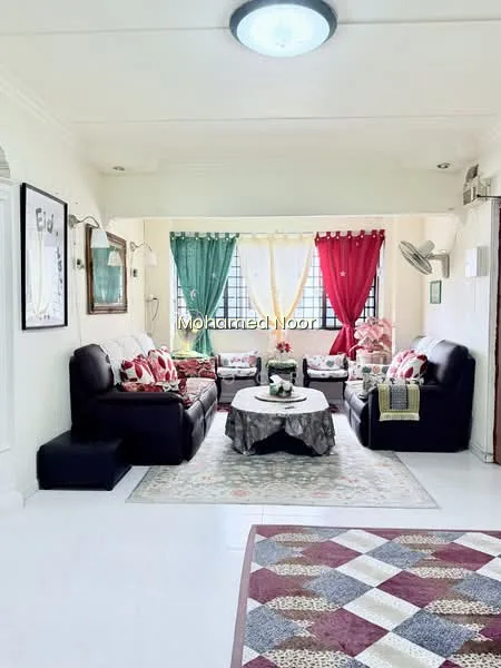 356 Tampines Street 33 image 1 of 10