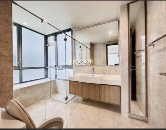 CLEMENTIWOODS CONDOMINIUM photo 2