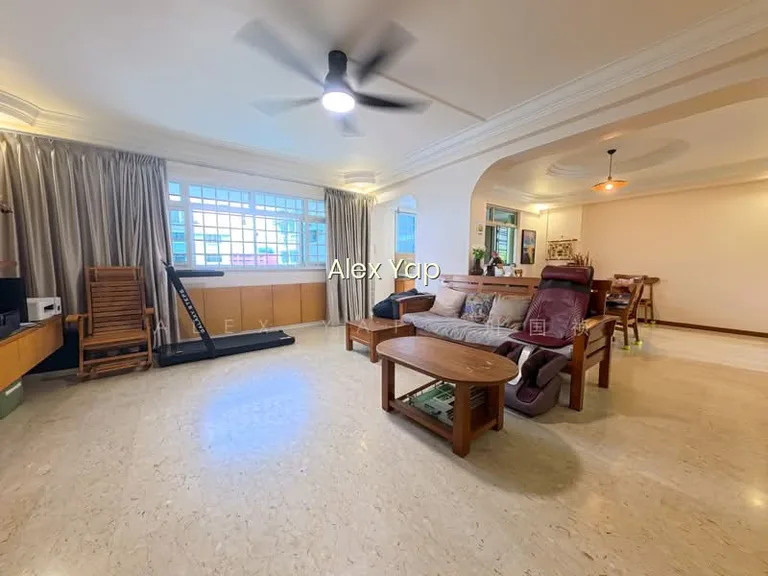 743 Pasir Ris Street 71 image 1 of 10