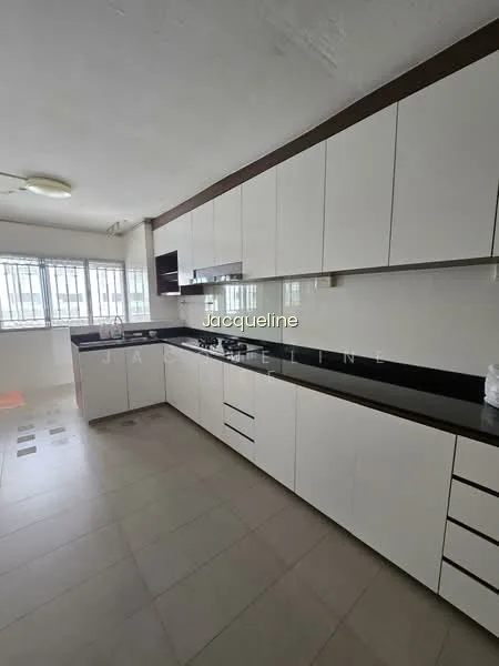 209 Ang Mo Kio Avenue 3 image 1 of 10