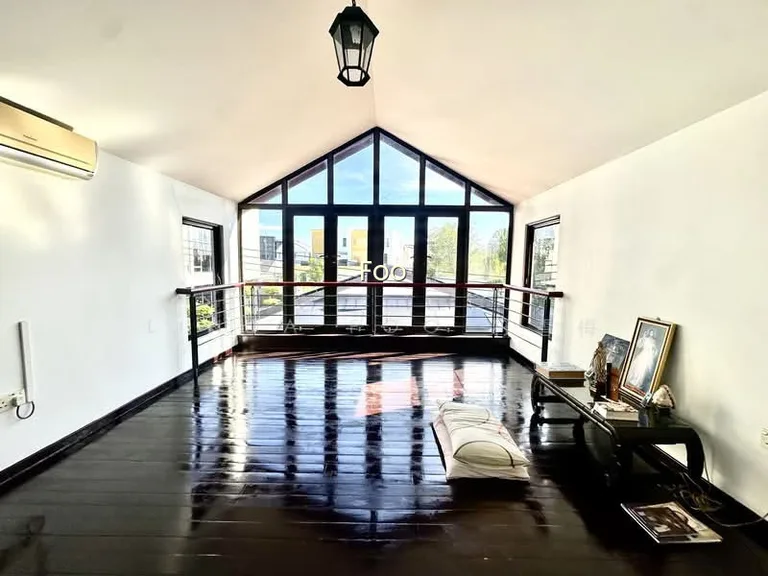 One of a Kind Charming Detached Freehold Home on Elevated Ground image 1 of 10