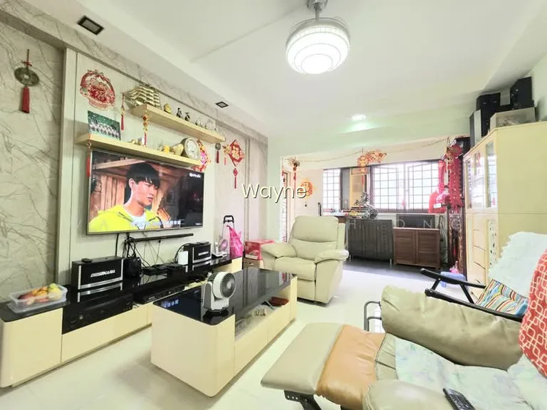 824 Jurong West Street 81 image 1 of 4