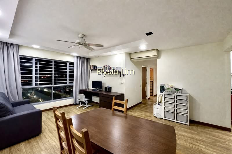 271C PUNGGOL WALK image 1 of 9