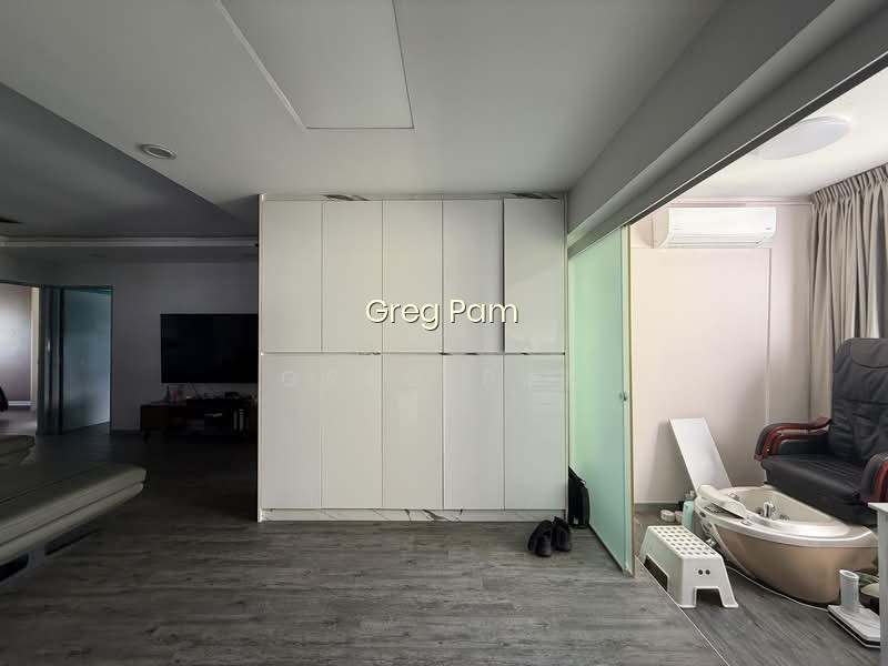 47 LENGKOK BAHRU photo 4
