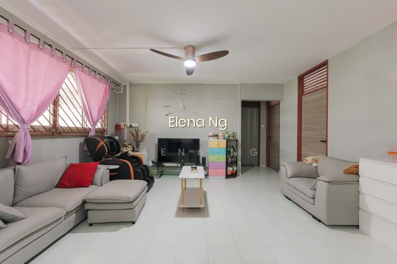 350 YISHUN AVENUE 11