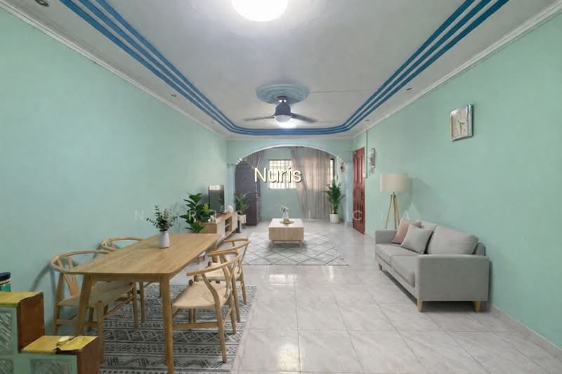 706 HOUGANG AVENUE 2