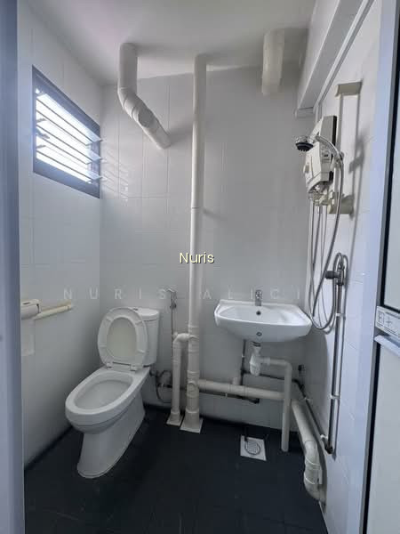 426 ANG MO KIO AVENUE 3 photo 5