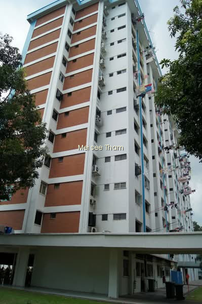 148 SILAT AVENUE photo 4
