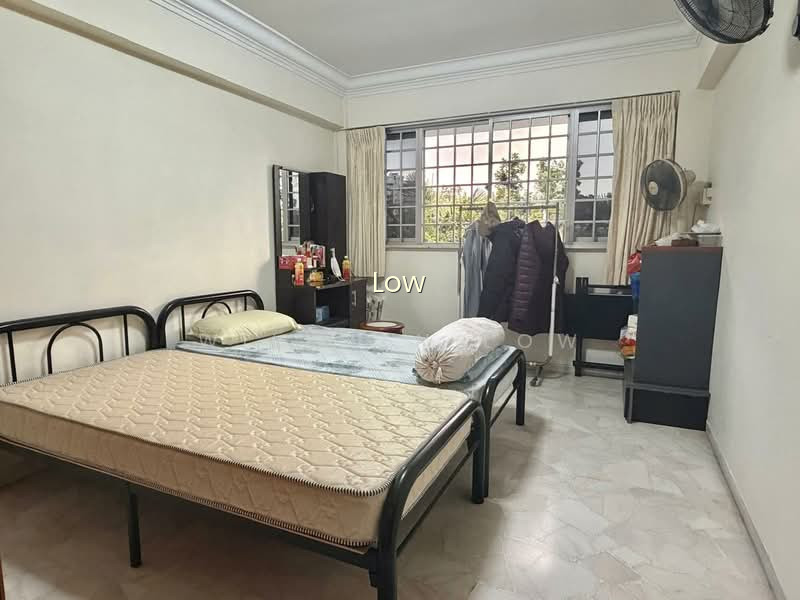 120 MARSILING RISE photo 4