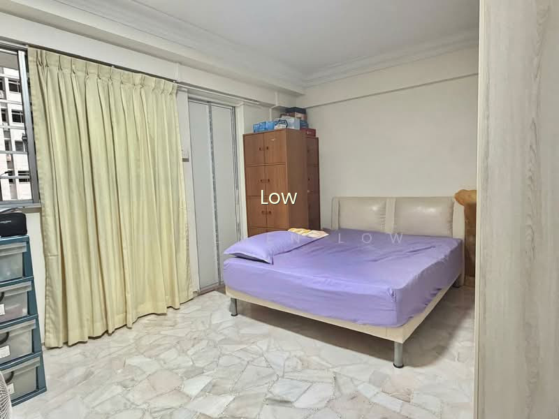 120 MARSILING RISE photo 5
