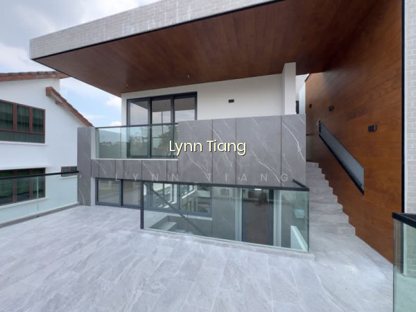 ❤️GIANT⚡️4 LEVELS DETACHED BUNGALOW IN BRADDELL HEIGHTS ESTATE photo 2