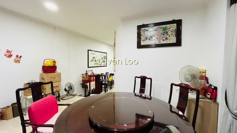 KEMBANGAN MRT FREEHOLD 3 STOREYS MOVE IN CONDITION photo 5