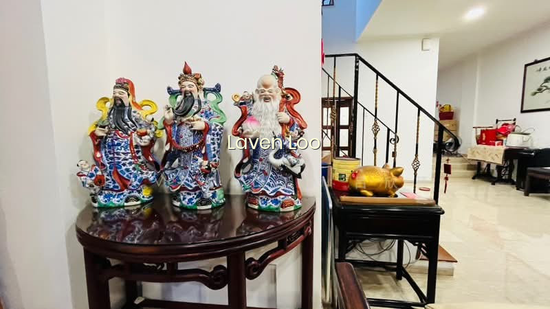 KEMBANGAN MRT FREEHOLD 3 STOREYS MOVE IN CONDITION photo 6