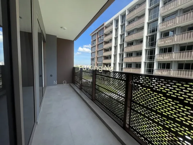 Pasir Ris 8 image 1 of 10