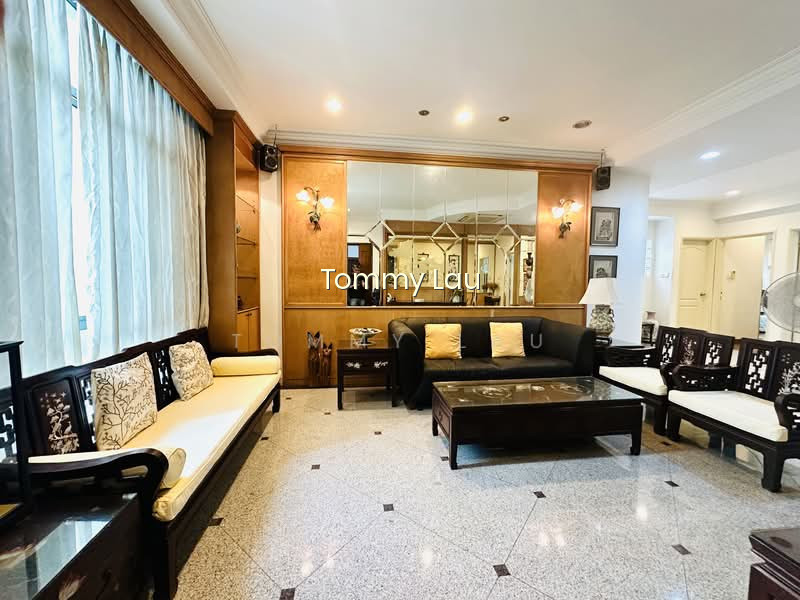 GOLD COAST CONDO photo 2
