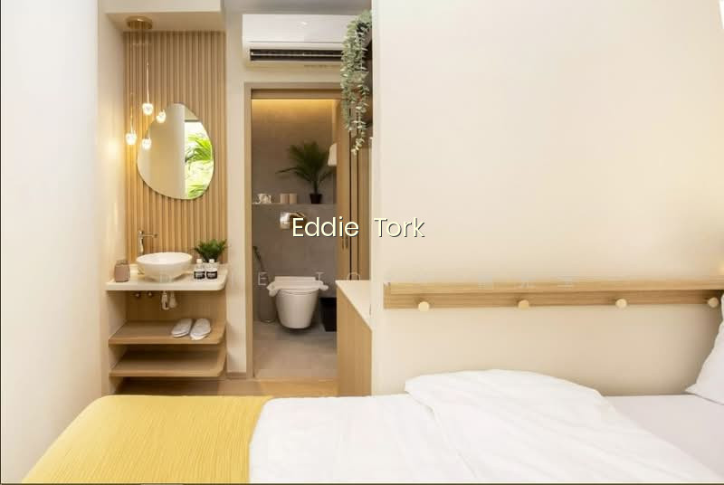 Coliwoo Orchard - Mins Walk to Paragon, Wisma Atria, Takashimaya & Orchard MRT Station photo 3