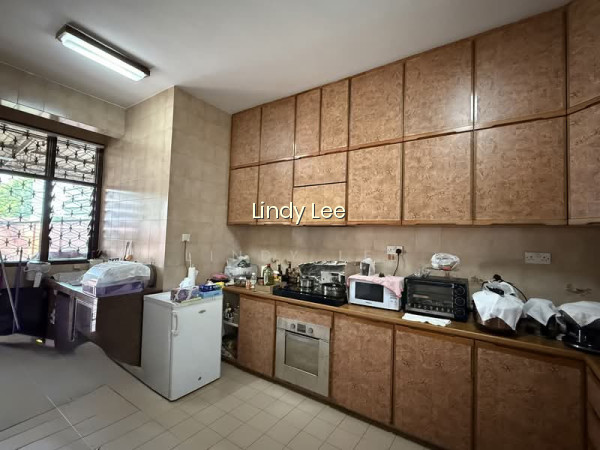 CHARMING 2 STOREY FREEHOLD TERRACE ALONG RICHARD AVE FOR SALE! photo 4
