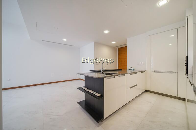 MARINA ONE RESIDENCES photo 3