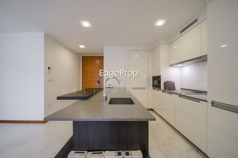 MARINA ONE RESIDENCES photo 6