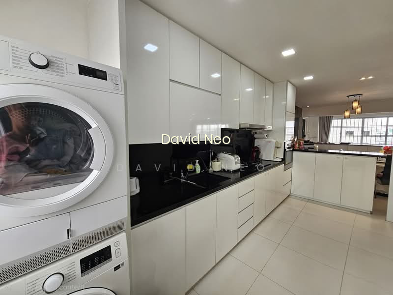 708 JURONG WEST STREET 71 photo 5