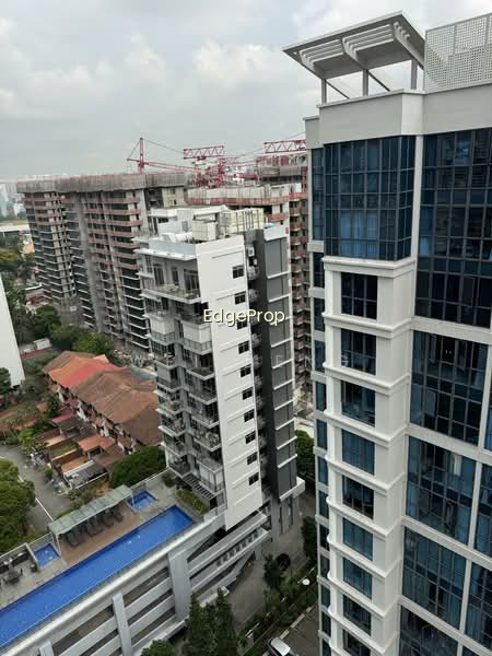 DUNMAN VIEW image 1 of 10