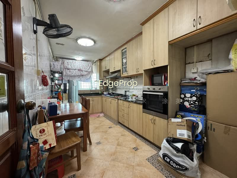 5 TECK WHYE AVENUE photo 3